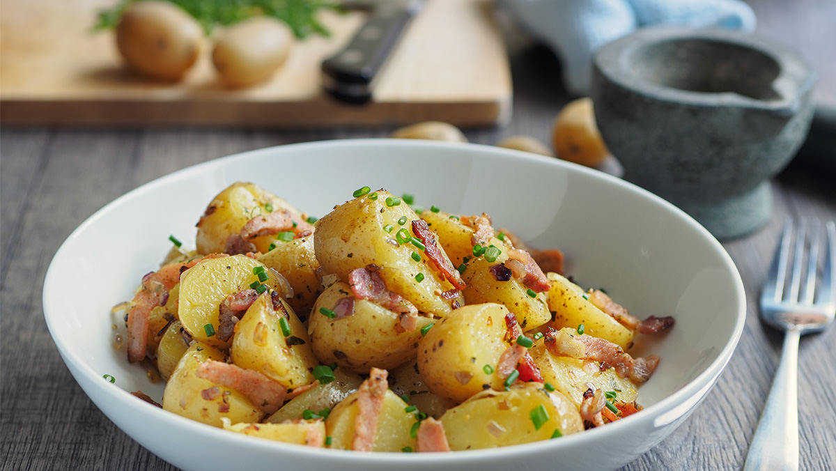 Bacon Blue Cheese Grilled Potato Salad is made with Marie’s Chunky Blue Cheese Dressing.